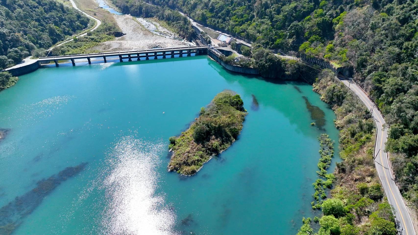 Due to Taipower's long-term devotion to conservation and adherence to OECM initiatives, the Dajia River Power Plant and Wanta Power Plant became Taiwan's first terrestrial sites to receive FANCA's Conservation Coexistence Area certification. Pictured: the aquatic ecological corridor at Taipower Dajia River Power Plant.