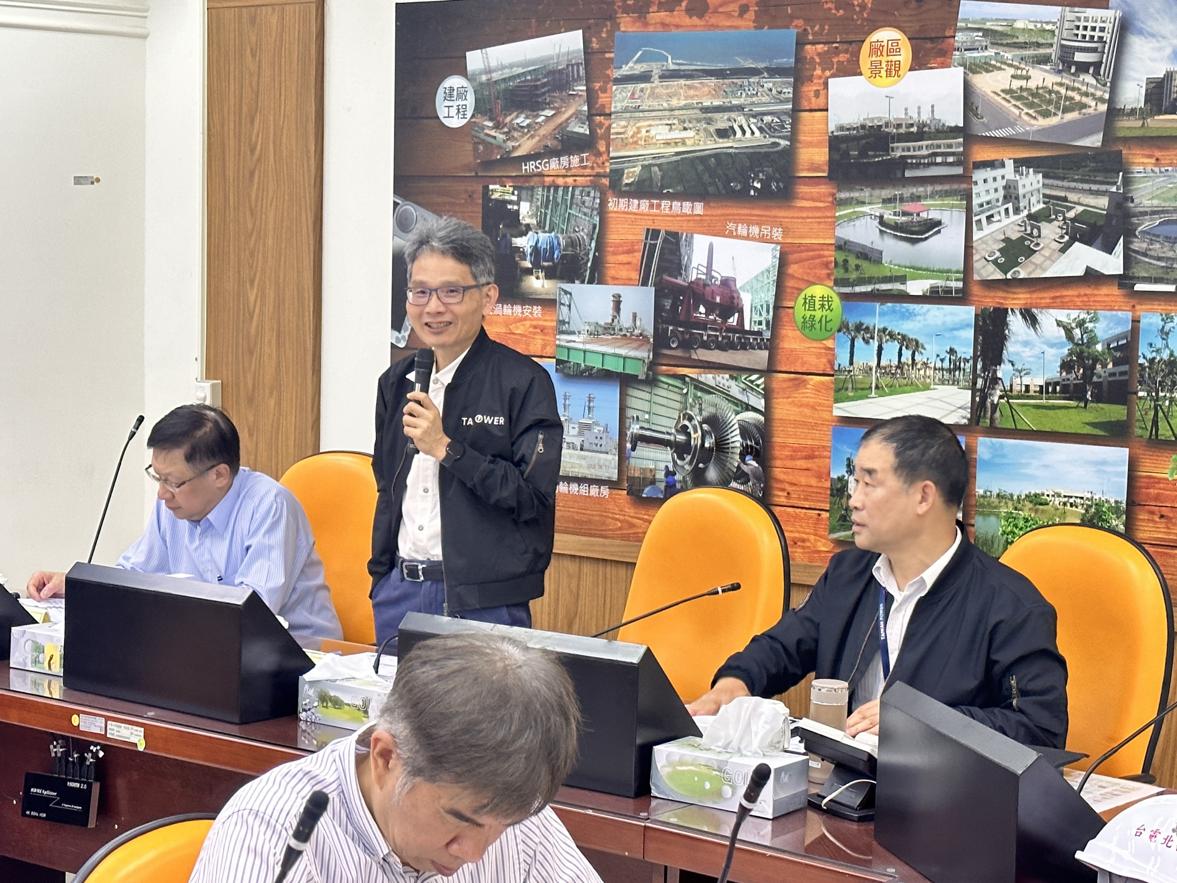 經濟部賴建信次長今(6)日前往台電大潭電廠及中油大潭配氣站視察。
