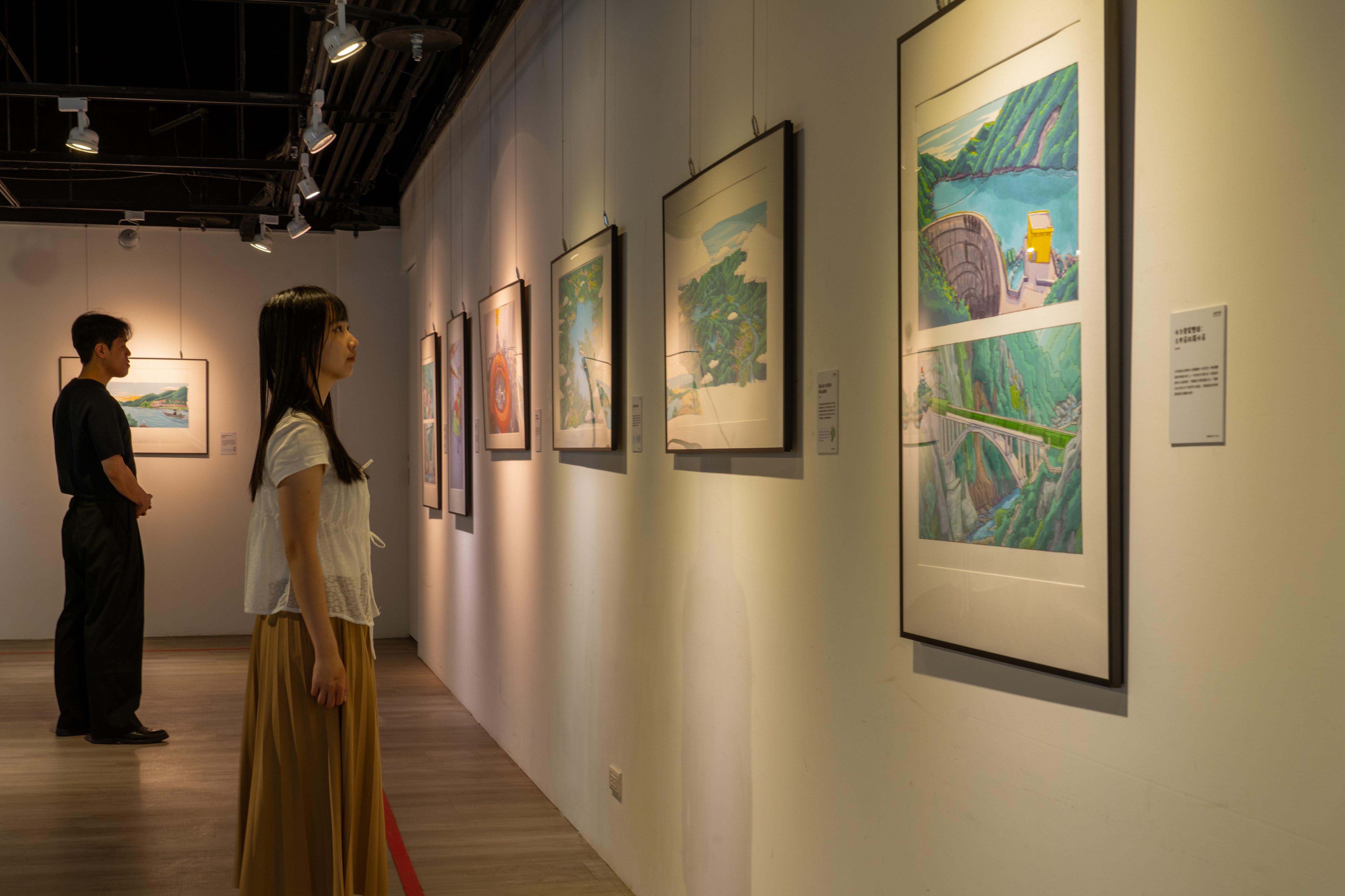 台電攜手曾獲金鼎獎及國際插畫獎的知名插畫家Croter以細膩筆觸繪製插圖，將複雜的發電機組轉化成一幅幅簡潔易懂繪本插圖。