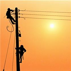 莫蘭蒂襲台 停電超過100萬戶 台電全力搶修 復電近7成
